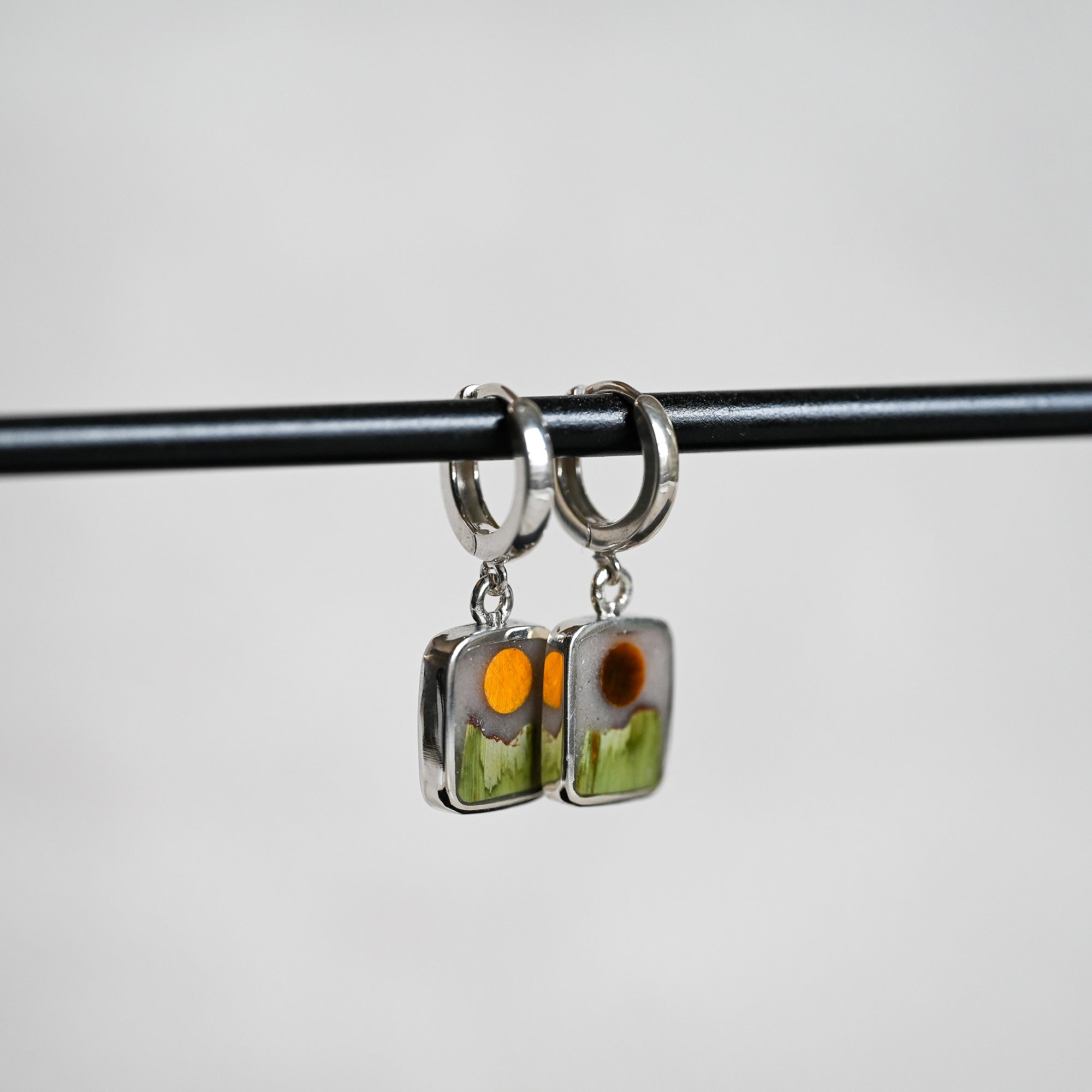 Tiger eye Sun & Gary Green Jasper Hills Sterling Silver Landscape Huggie Earrings no. 74